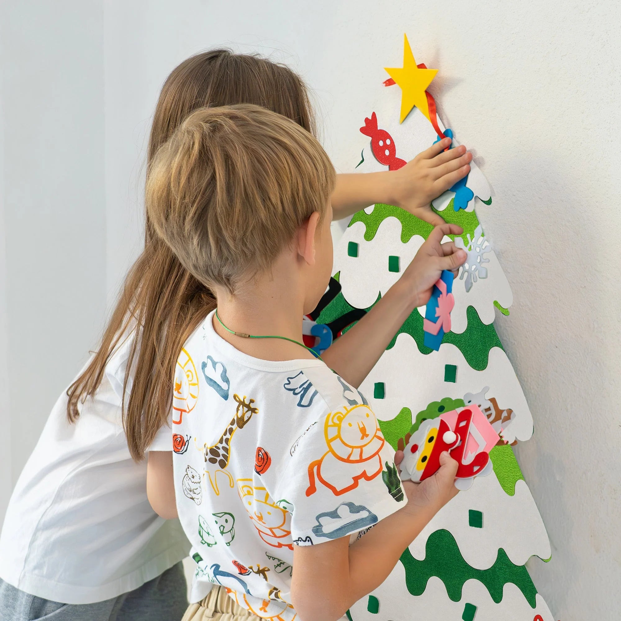 KiddoSpace™ Weihnachtsbaum für Kinder