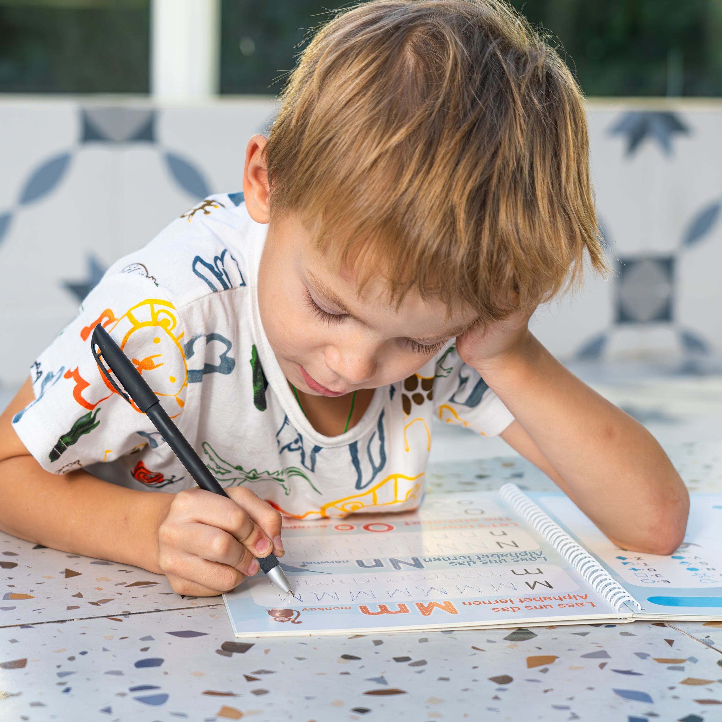 Set di esercizi di scrittura a mano KiddoSpace