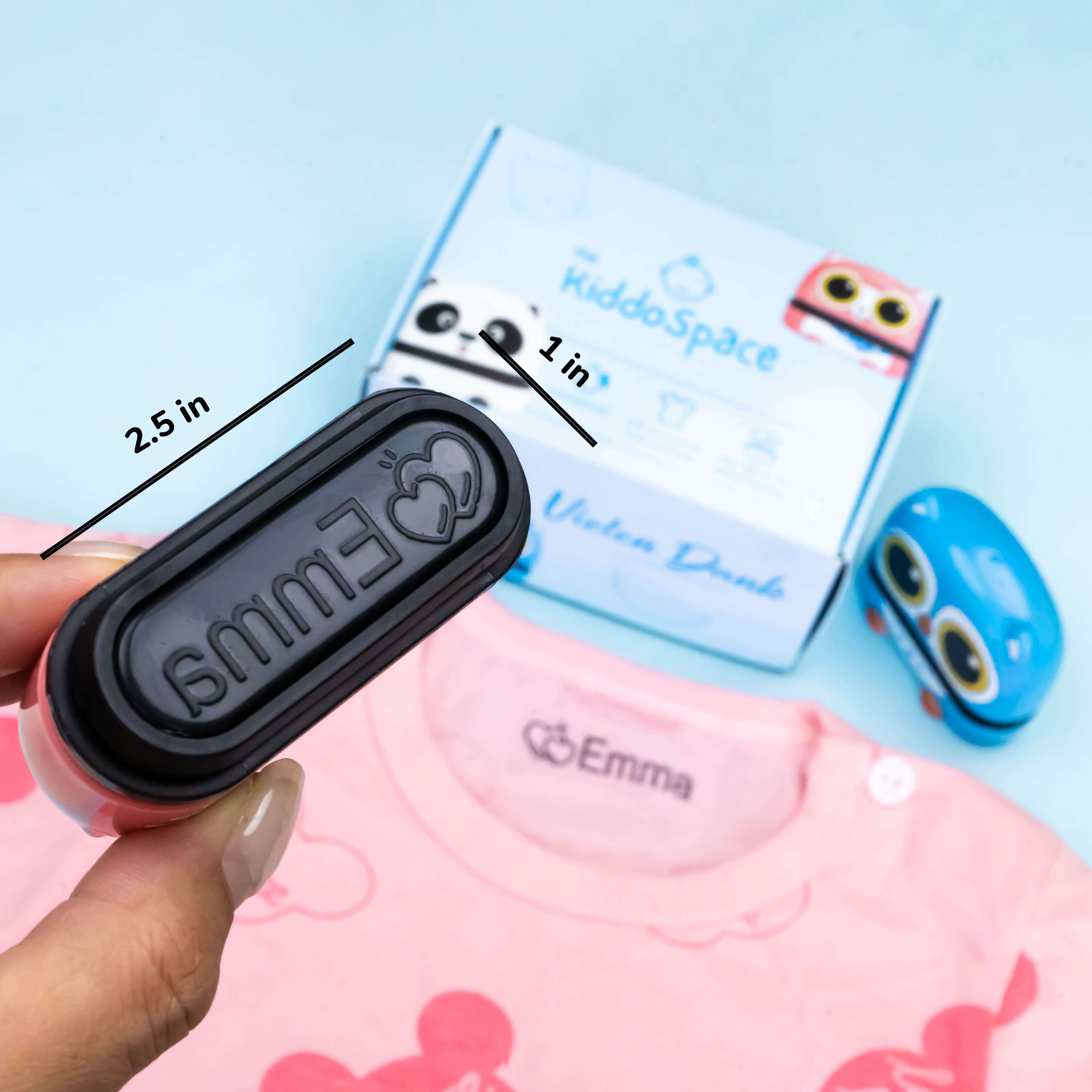 KiddoStempel™ - Personalisierter Namensstempel für Kinder